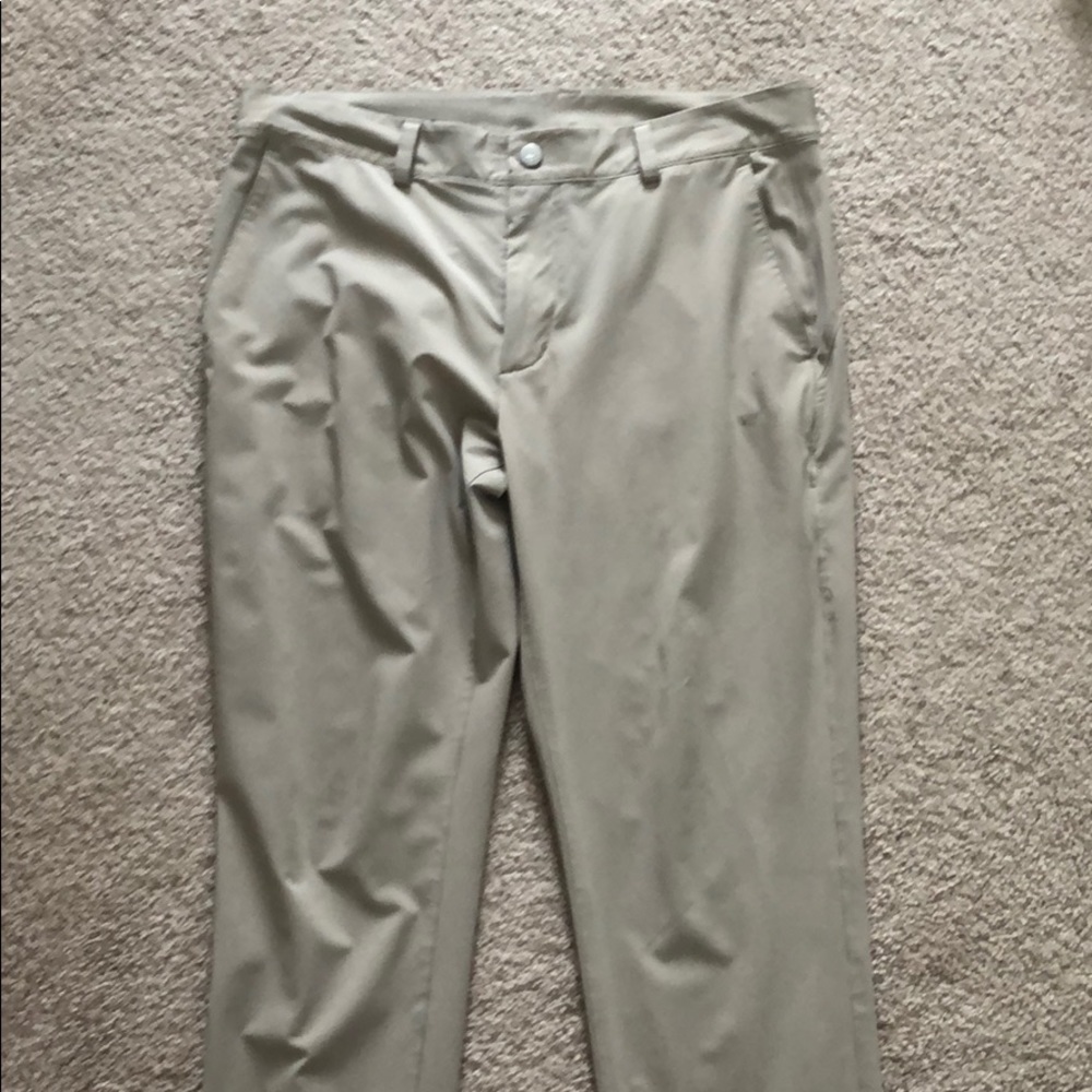 Vineyard vine golf pants 33 x 32